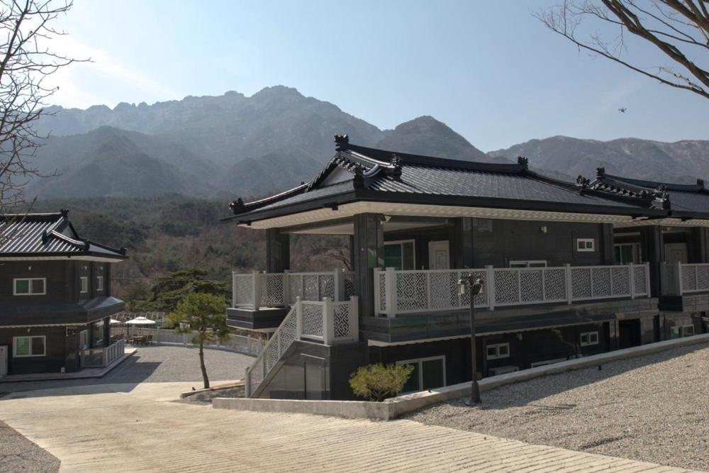 Gayagyeong Hotell Seongju Exteriör bild